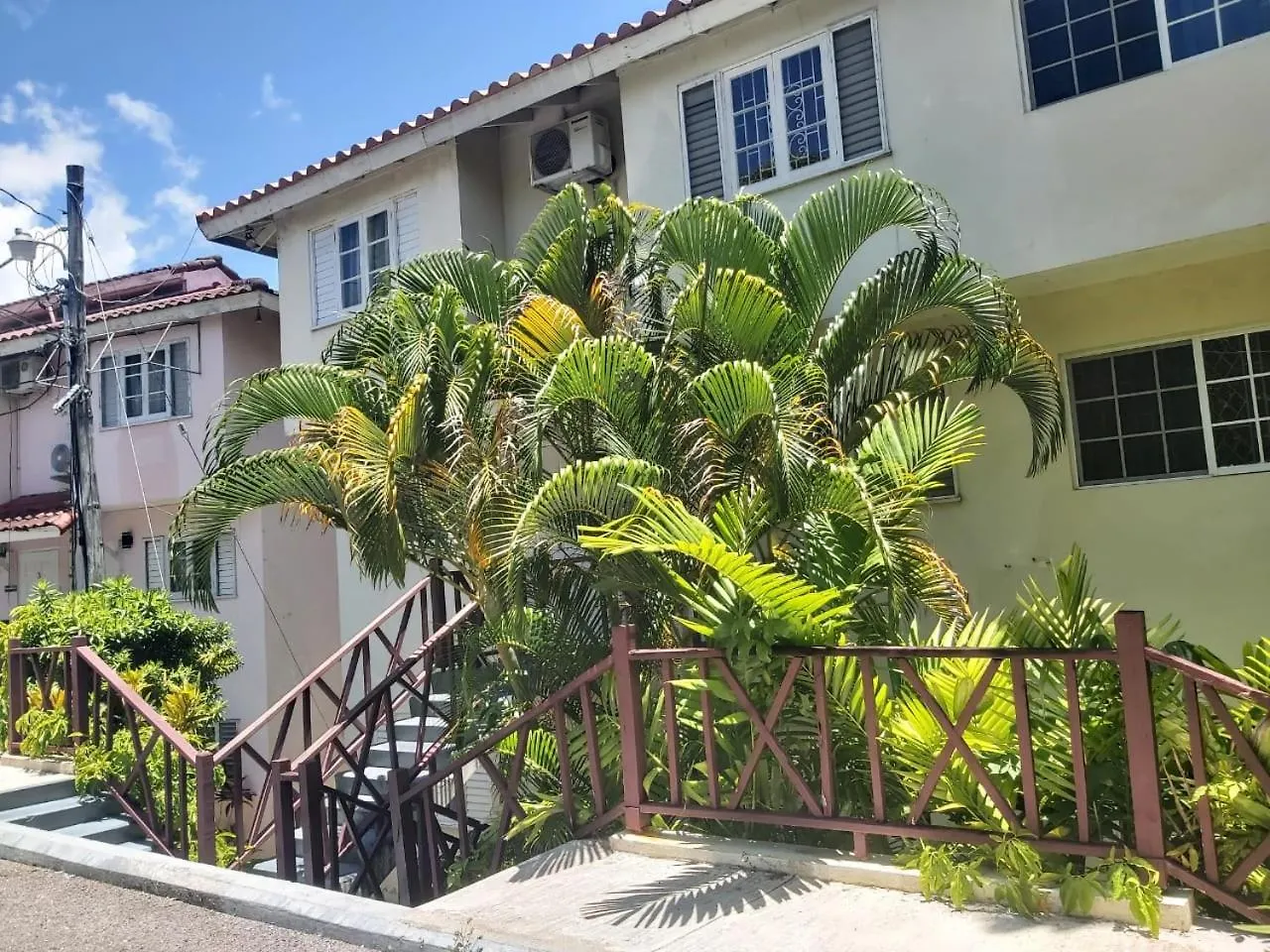 מונטגו ביי The Island Flat Villa - Near Airport & Beach דירה מונטגו ביי